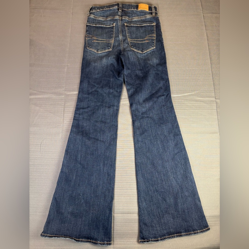 American Eagle Super High-Rise Flare Jeans Women’s Size 2 Regular – Dark Wash - Picture 3 of 5